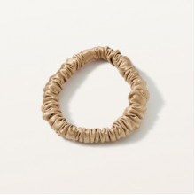 Шелковая резинка узкая классический бежевый